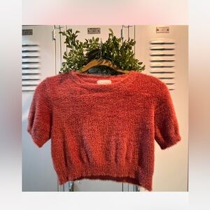 Altar'd State Fuzzy Eyelash Cropped Top
Crew Neck Short Sleeve M